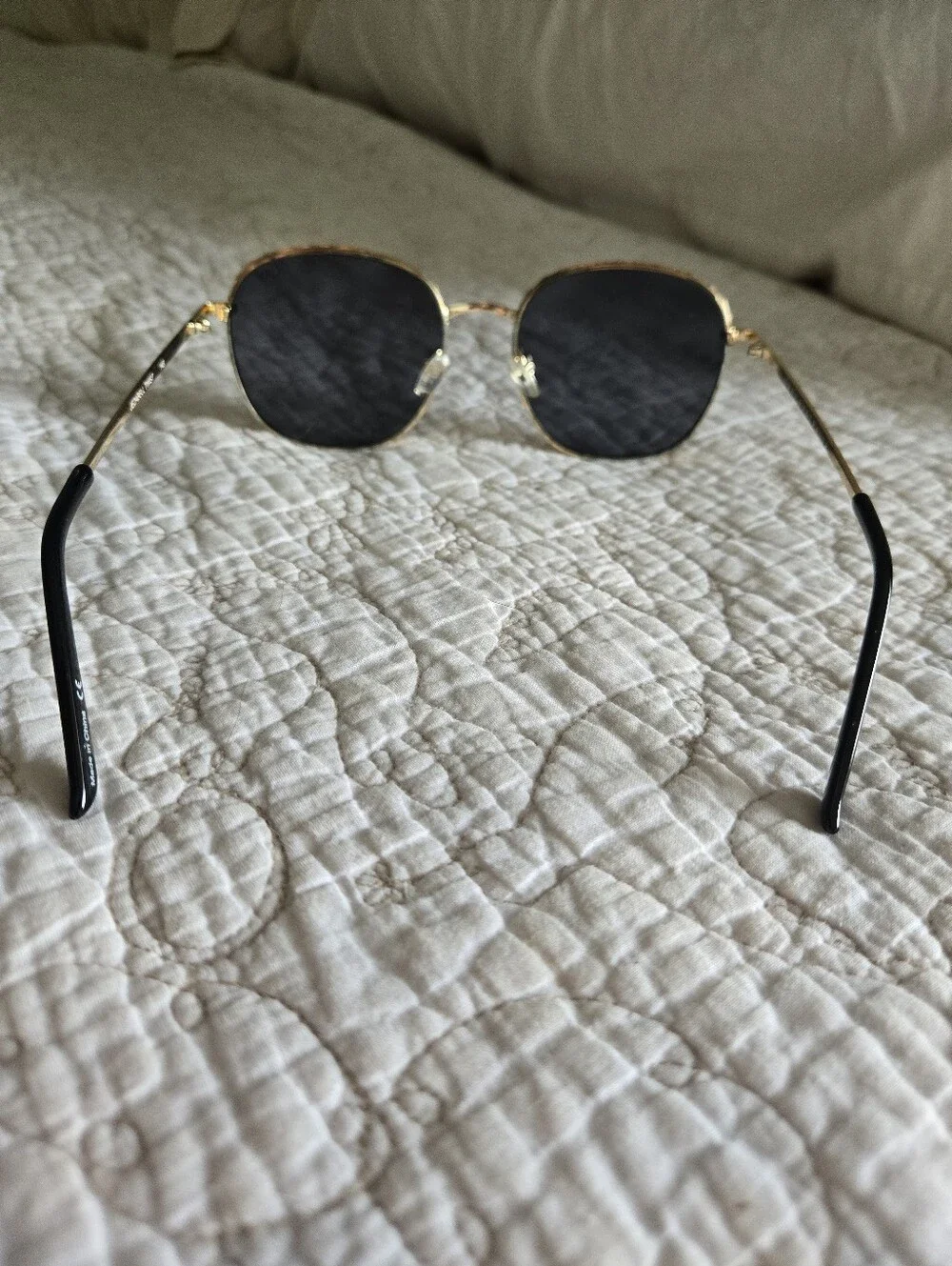 Quay Jezabell Twist Sunglasses